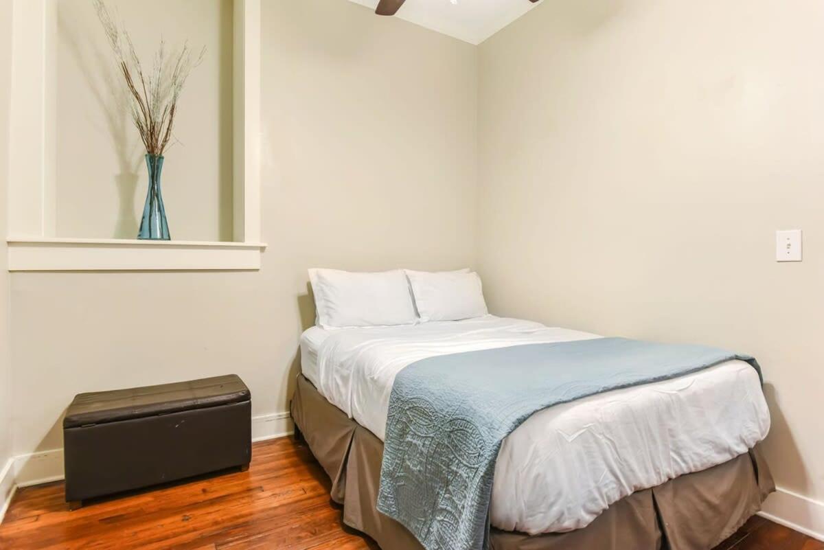 E Bay St Loft By City Market And River Street Savannah Eksteriør bilde